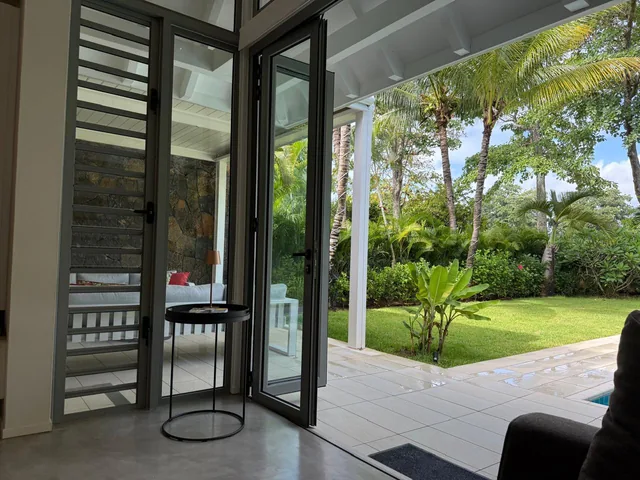 Villa Dei Melici, Opening onto the tropical garden