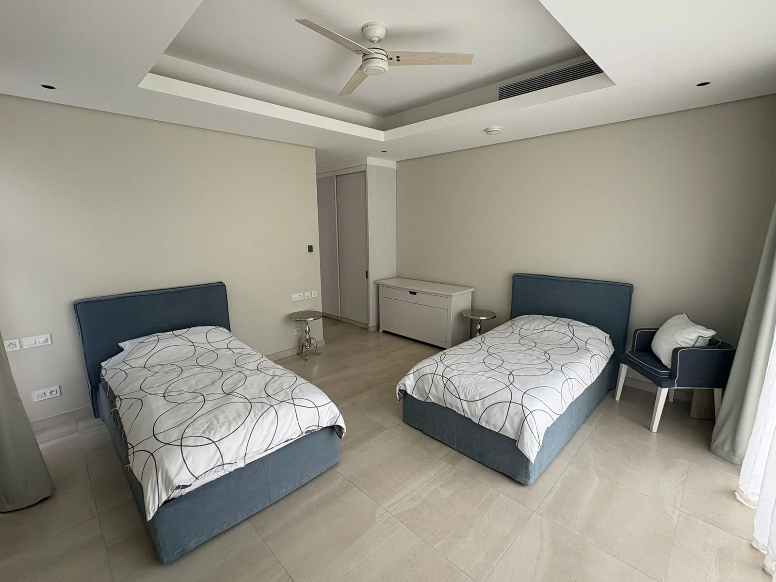 Villa Elysium — Twin bedroom