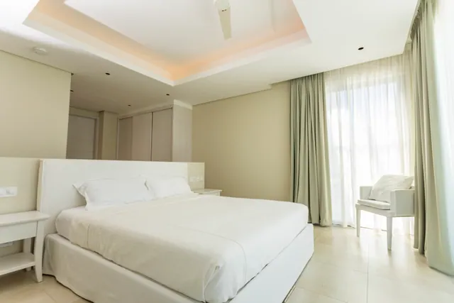 Villa Elysium — Poolside double bedroom