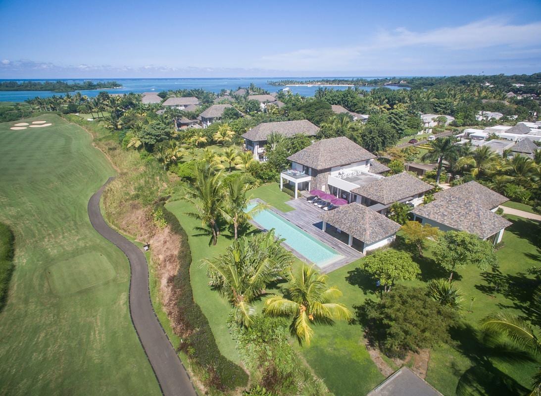 Villa Sélène beside hole 16 with views towards Île aux Cerfs Villa Sélène beside hole 16 with views towards Île aux Cerfs