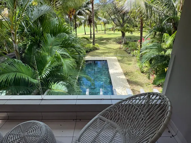 Villa Tiare — Pool view from the balcony
