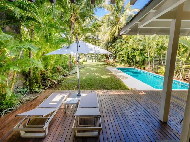 Villa Tiaré, Terrace, garden and pool