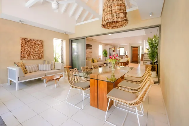 Villa Tiaré, Dining room and living room
