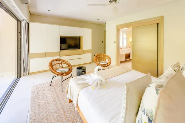 Villa Tiaré, Double bedroom and terrace