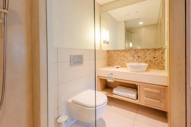Villa Tiaré, Bathroom with basin
