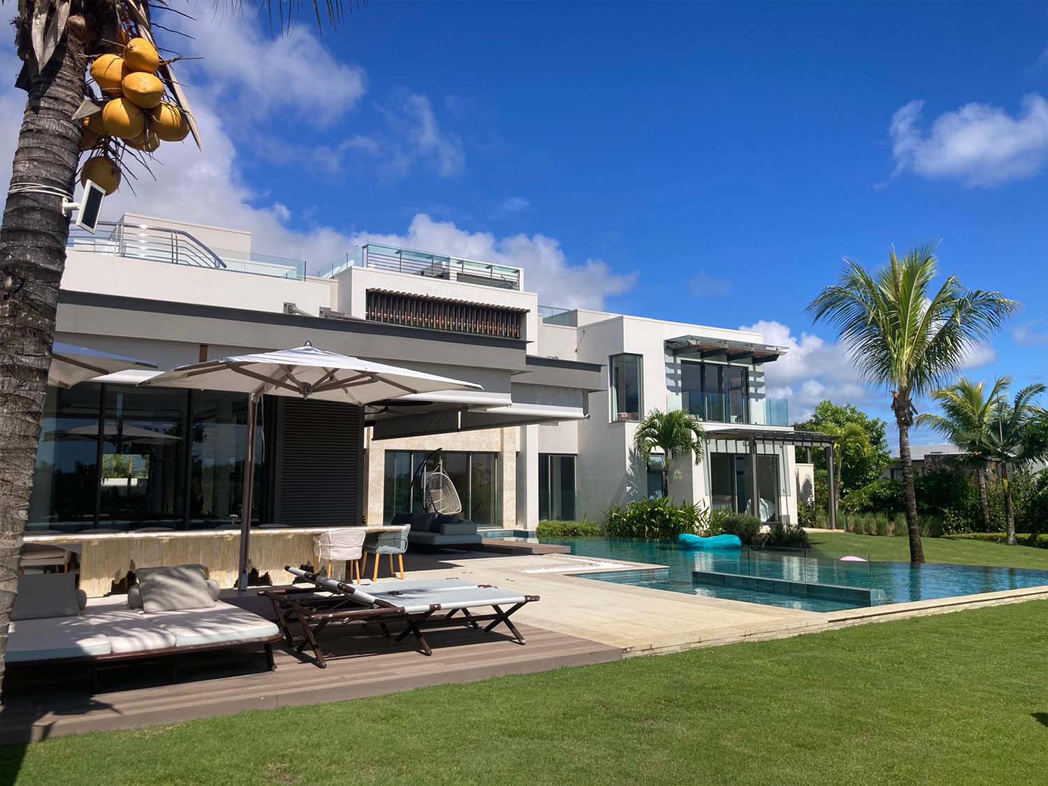 Rental of the villa Sunset Paradise, an exceptional villa at Anahita Golf Club, Mauritius
